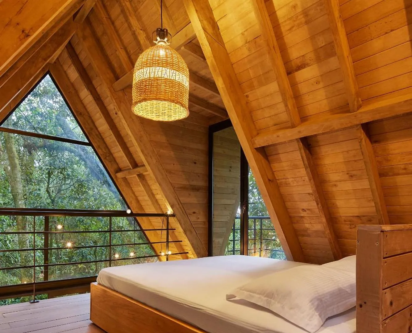 Onirico Refugio Hotel & Glamping Medellin 0*,
